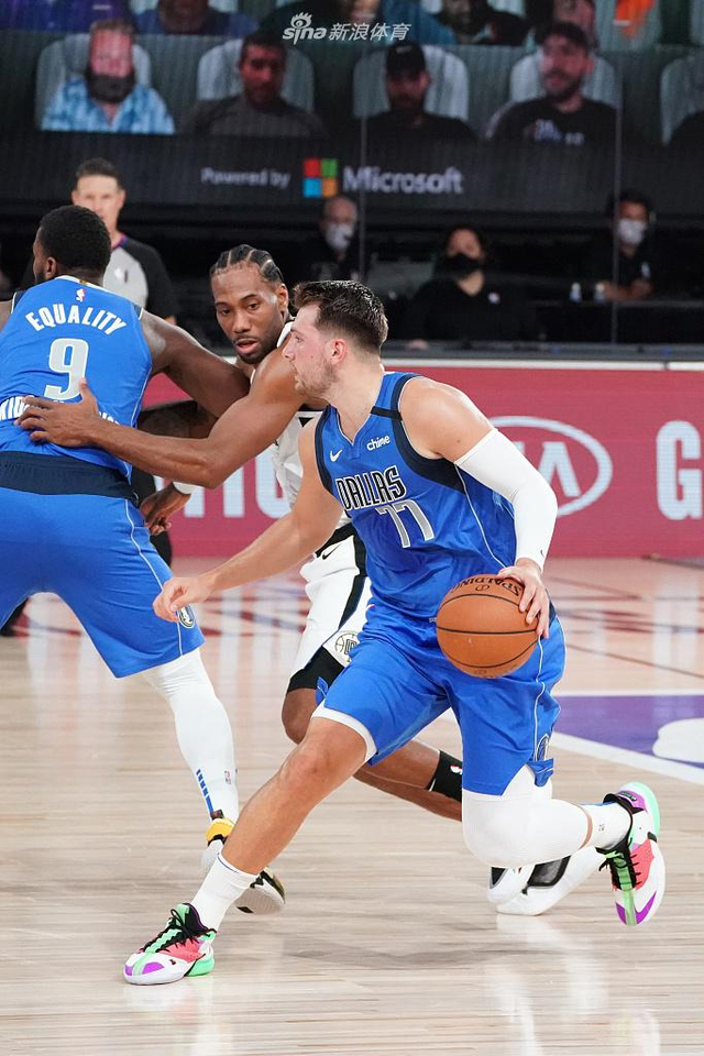 门后防线现 门后防线现