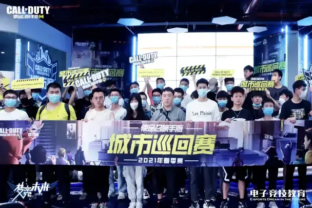 脱颖而出 脱颖而出